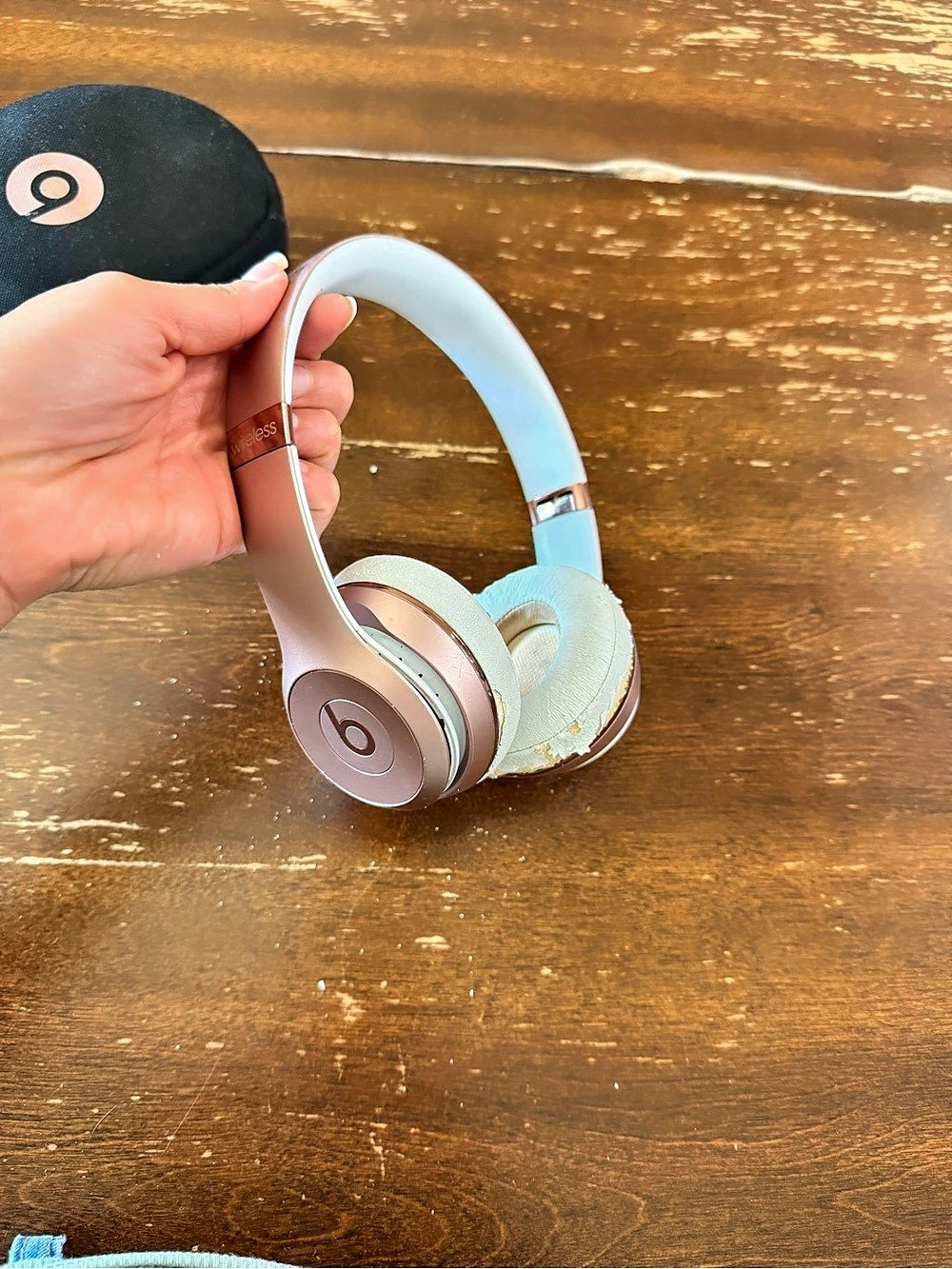 Beats solo 3 rose gold